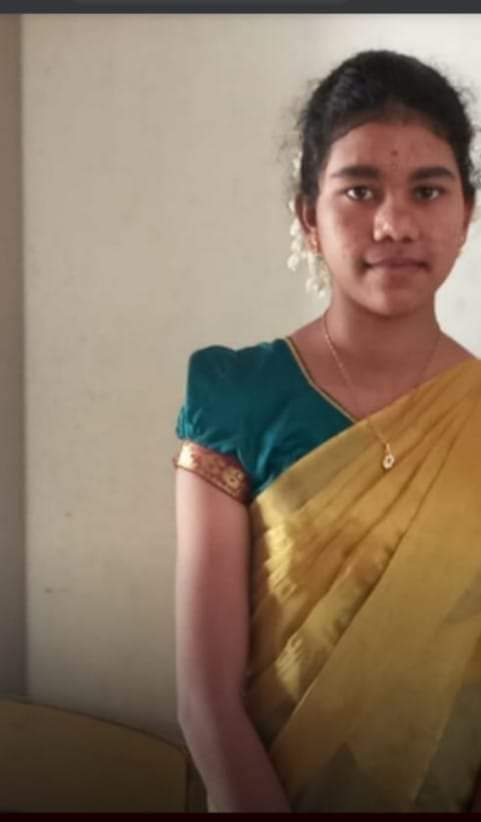 மரக்கிளை முறிந்து விழுந்ததில் 17 வயது மாணவி பலி - பூண்டுலோயாவில் சம்பவம் - Lanka News - Tamilwin News